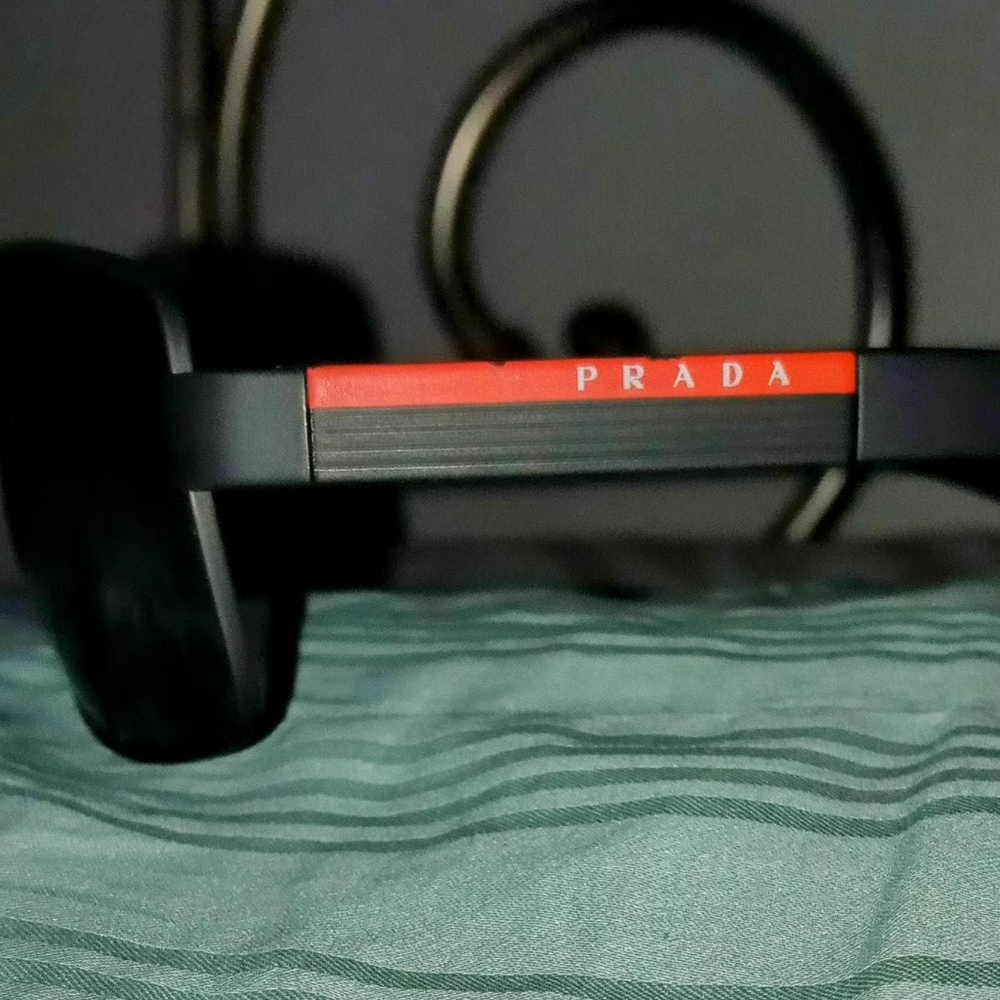 NWOT, PRADA Sunglasses 😎